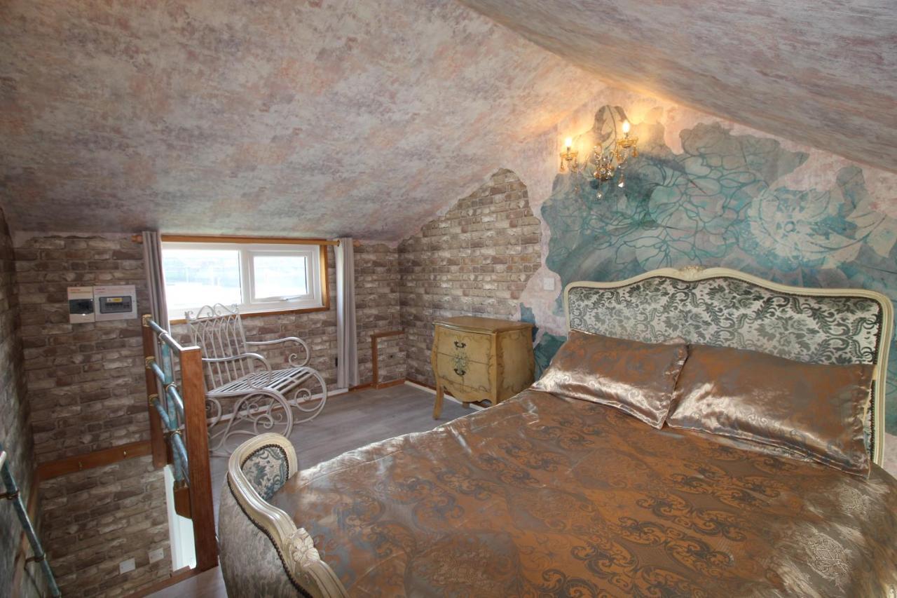 Unique, Loft-Style Apartment With Fantastic Brighton Marina Views エクステリア 写真